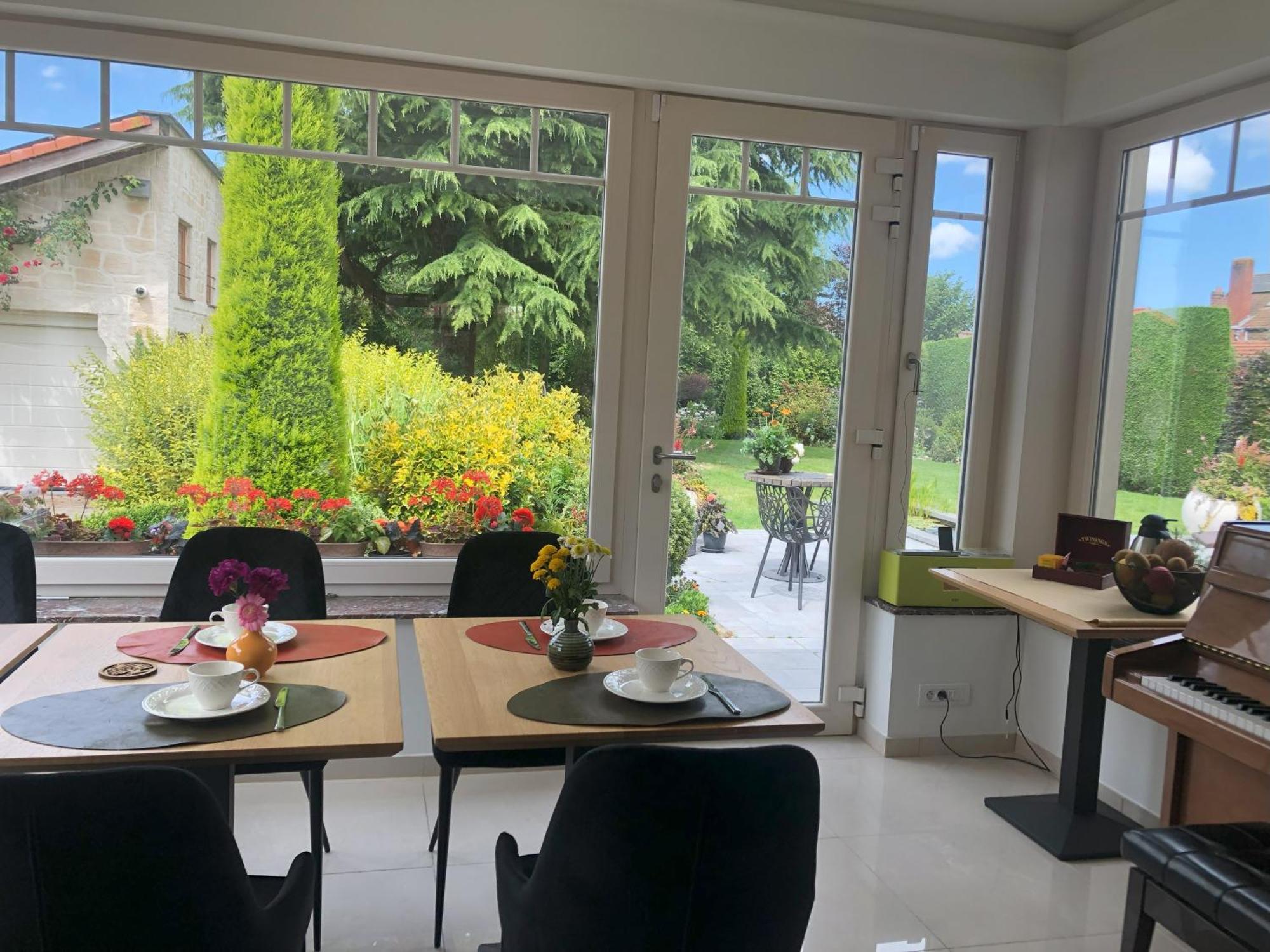 Cedrus Bed & Breakfast Ябеке Екстериор снимка